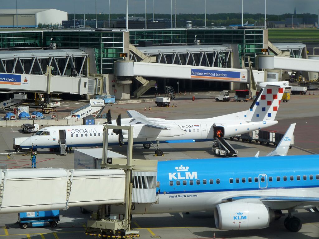 C-D Platform - 9A-CQA De Havilland Canada DHC-8-402Q Dash 8 - Amsterdam
